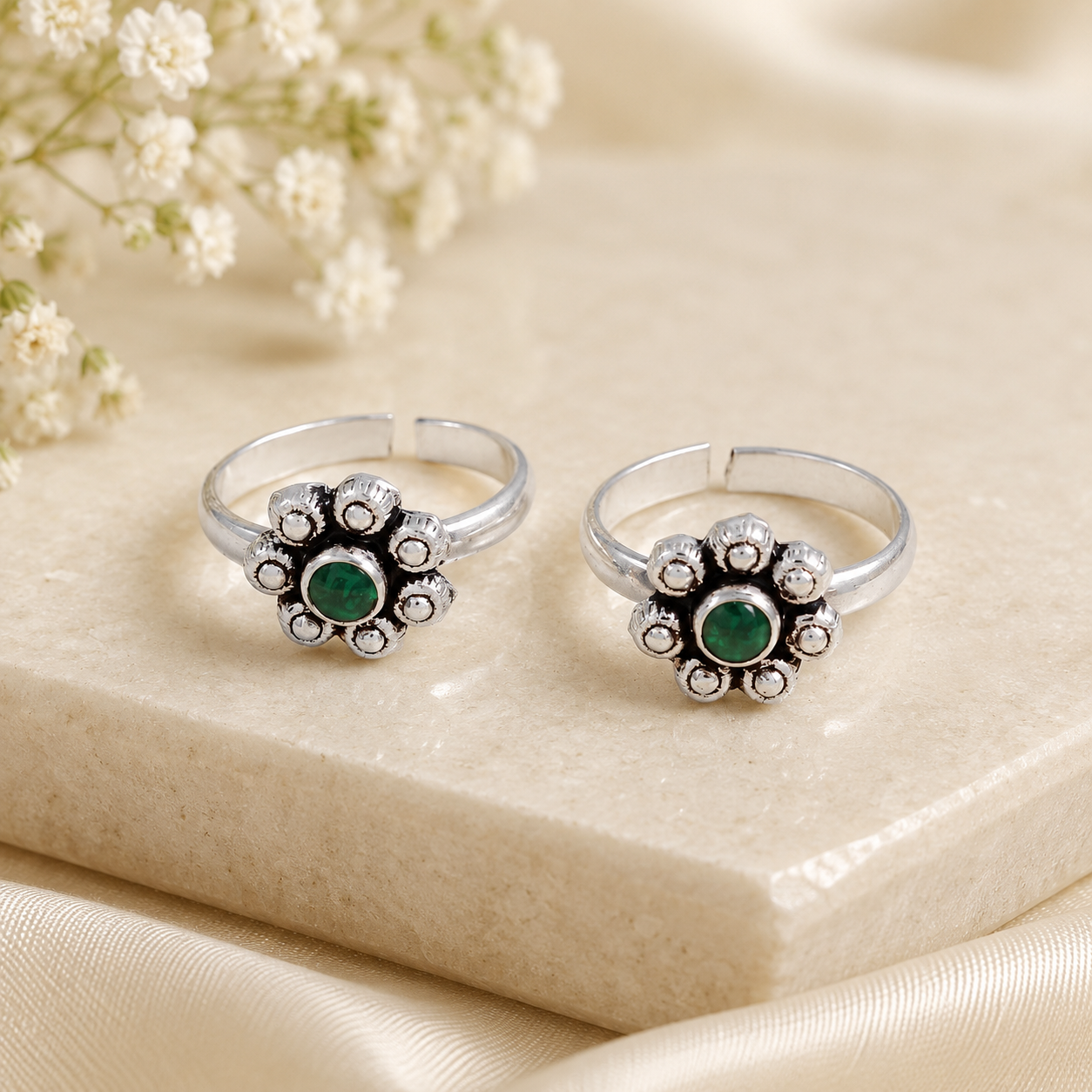 Antique Green Petal Silver Toe Rings