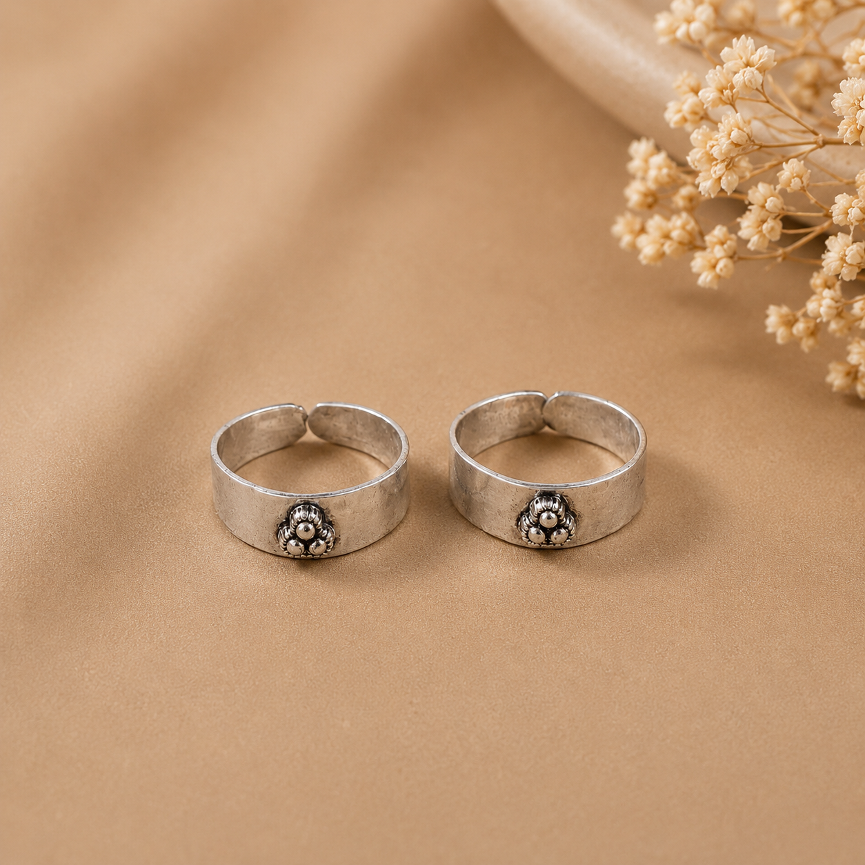Floral Stud Alia  Silver Toe Rings