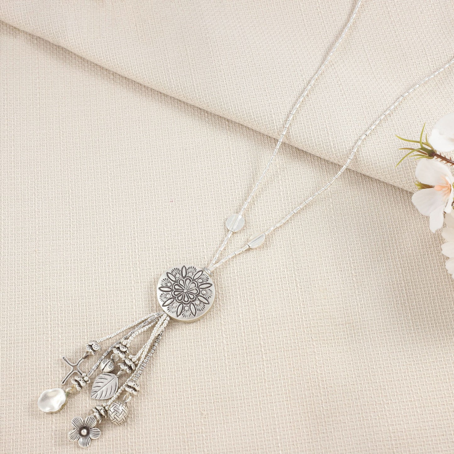 Lyra Silver Chain With Pendant