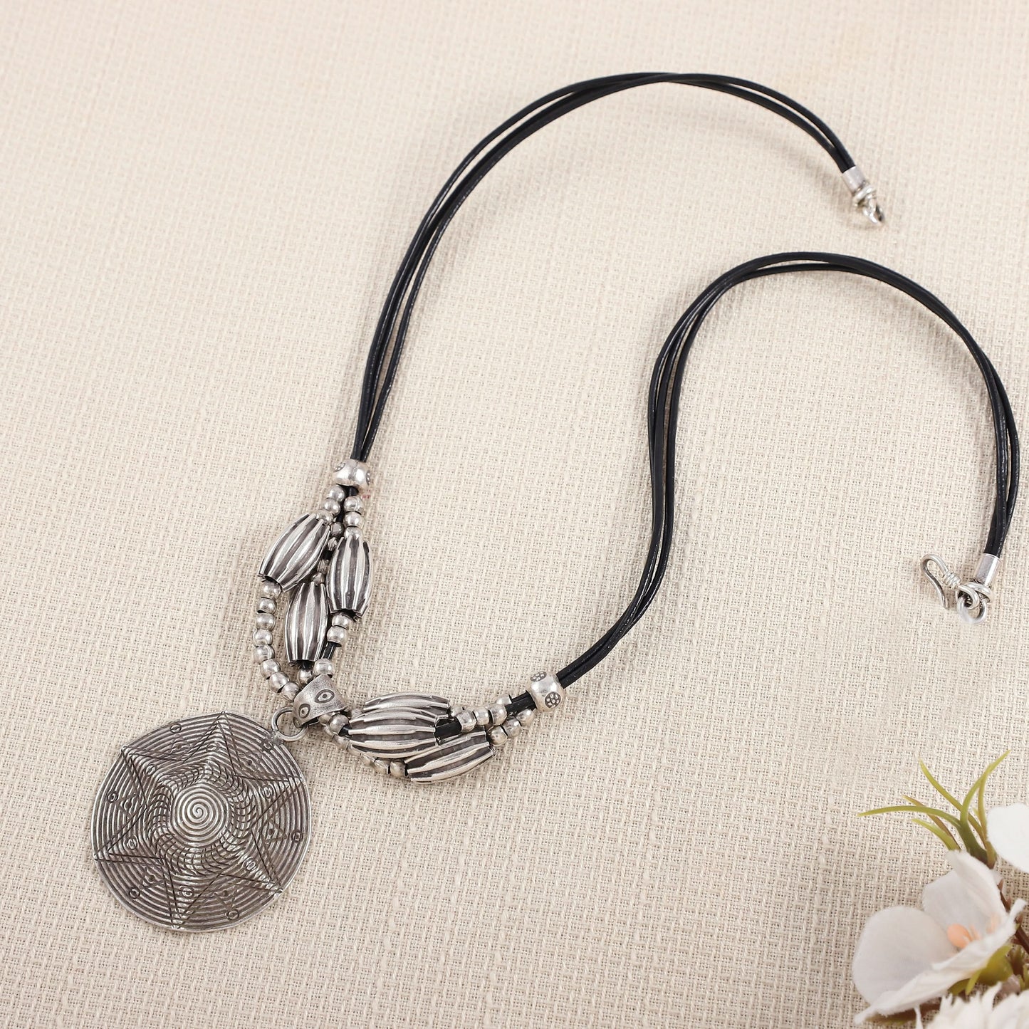 Effie Fancy Silver Chain With Pendant