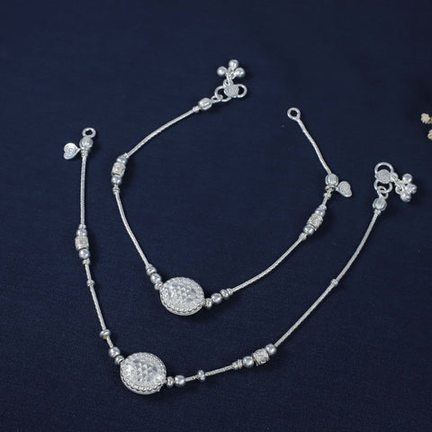 Elina Simple Charm Silver Anklets