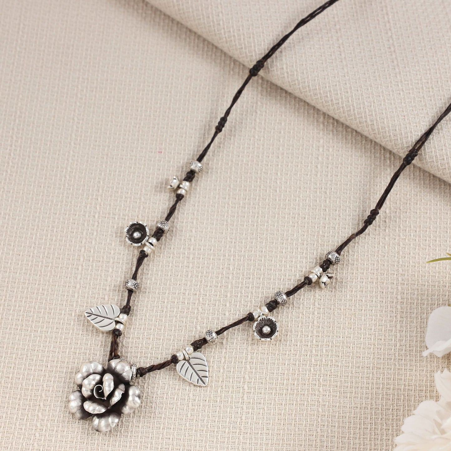 Ranya Silver Chain  With Pendant