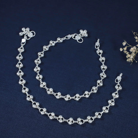 Saumya Beaded Silver Anklet