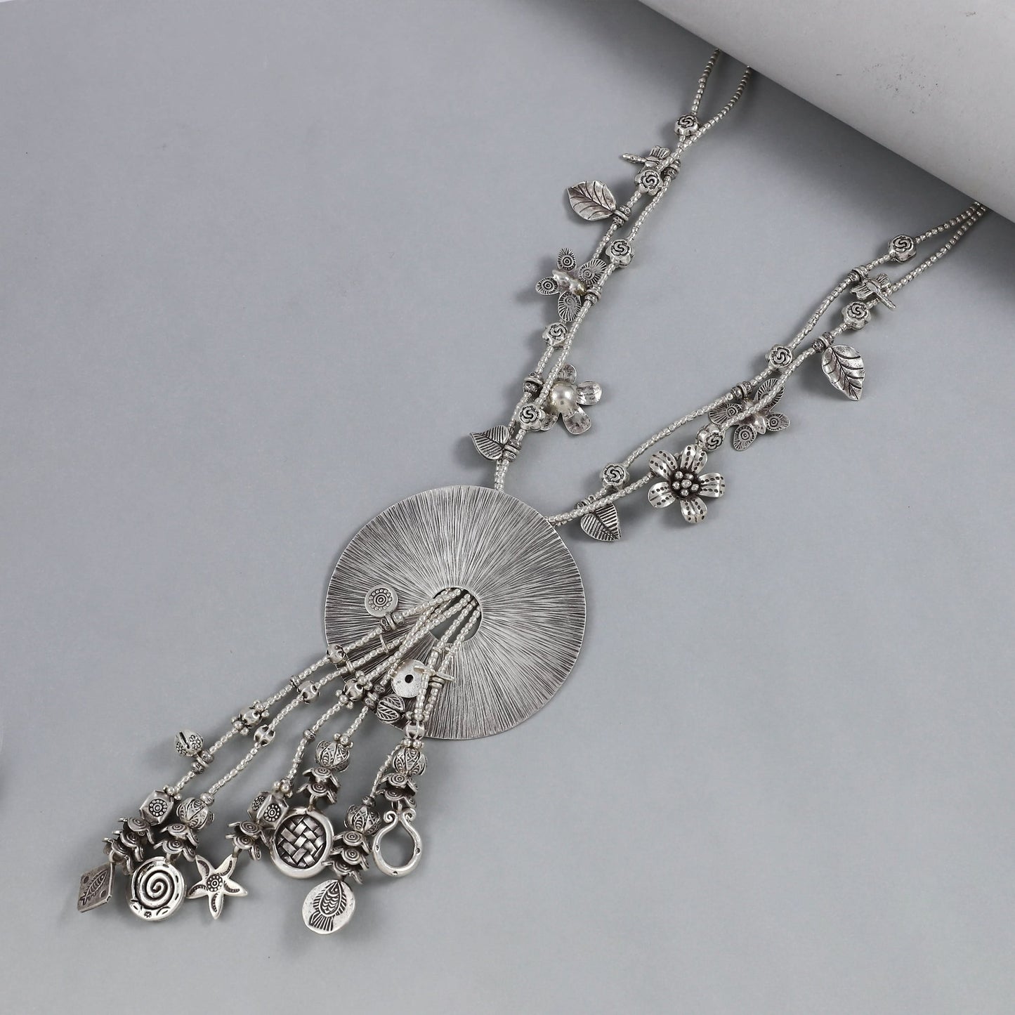 Ishaan Silver Chain With Pendant