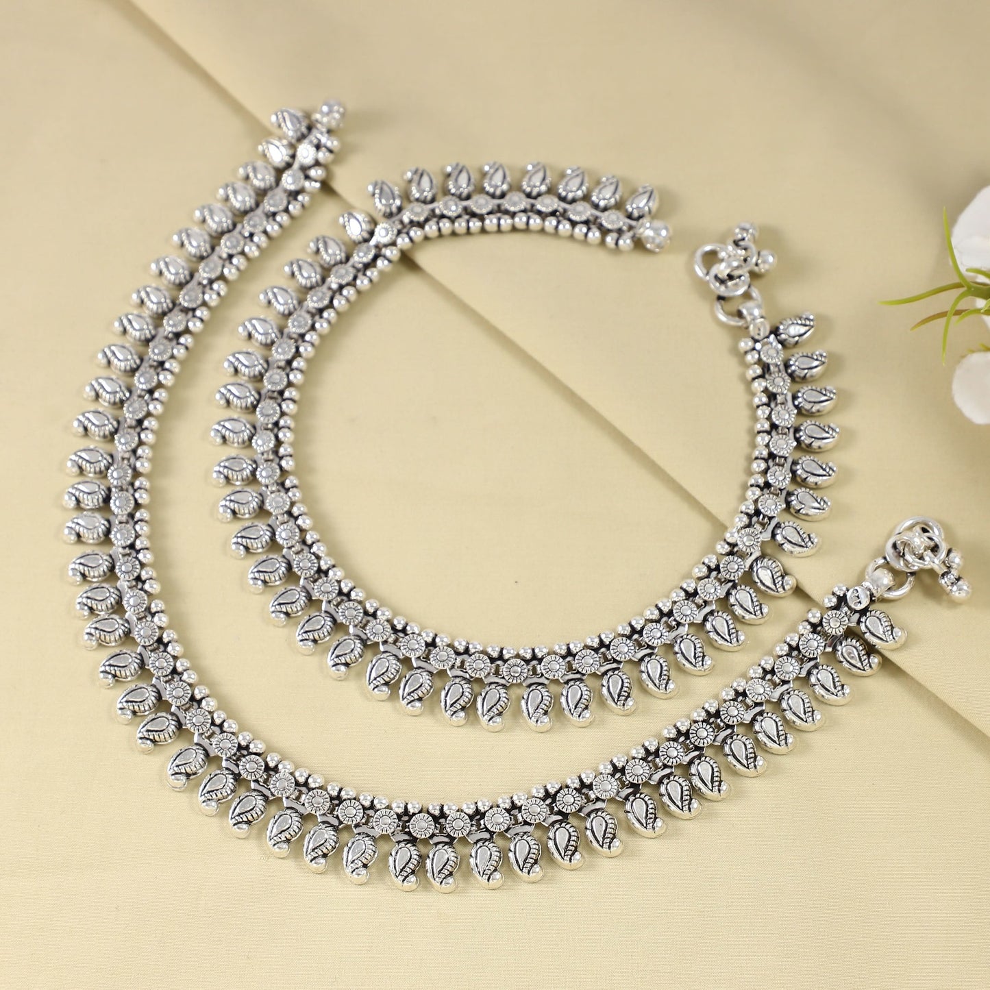 Ekta  Silver Anklets