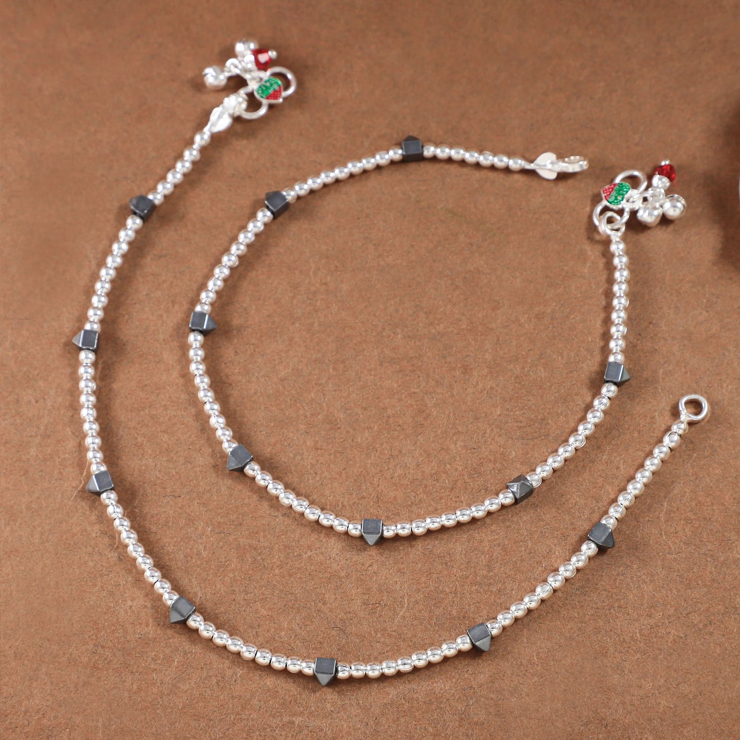 Saanvi Silver Anklets