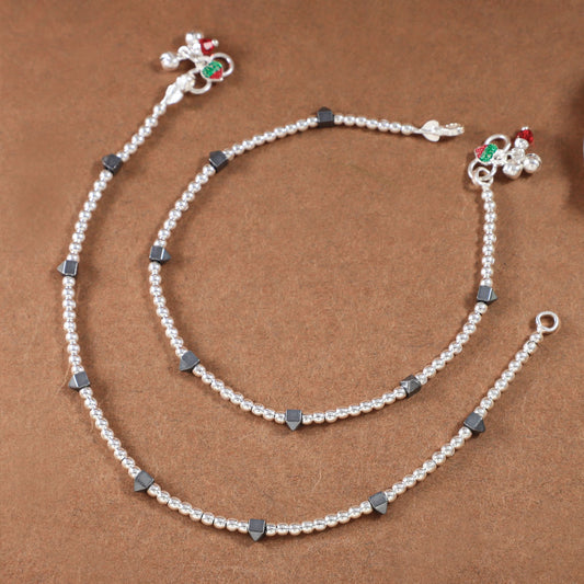 Saanvi Silver Anklets