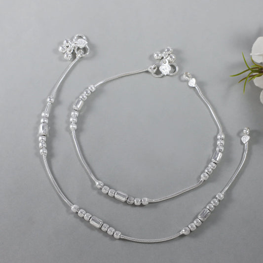 Aarvi Silver Anklets