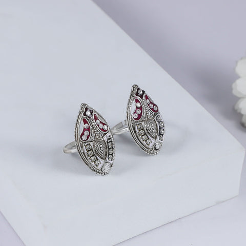 Kavya Antique Paisley Silver Toe Rings