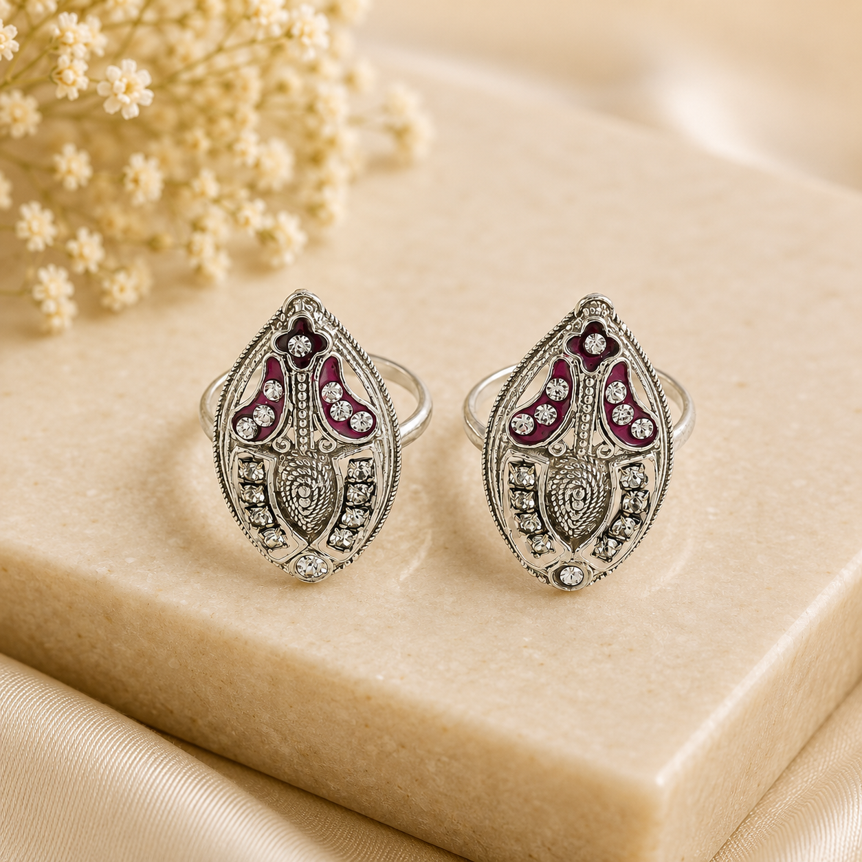 Kavya Antique Paisley Silver Toe Rings