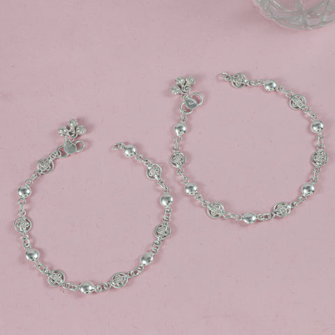 Kiran Bloom Chain Silver Anklets