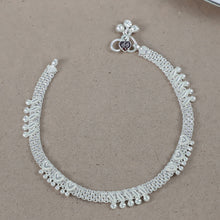 Noor Heart Chain Silver Anklets