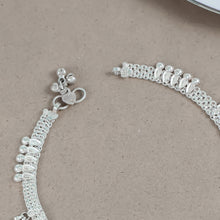 Farida Silver Anklets