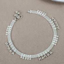 Farida Silver Anklets