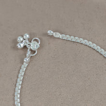 Kaira Sleek Daily Silver Anklet