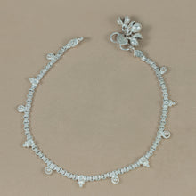 Chhavi Delicate Geometric Link Silver Anklets