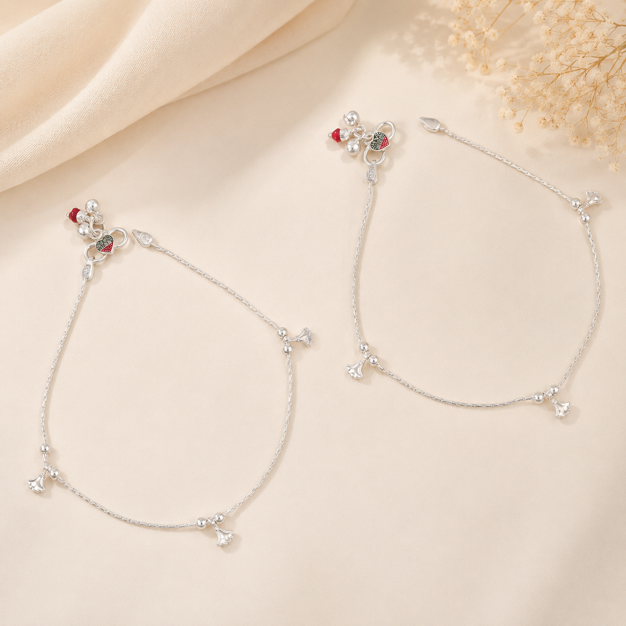 Siya Cute Floral Danglers Silver Anklets