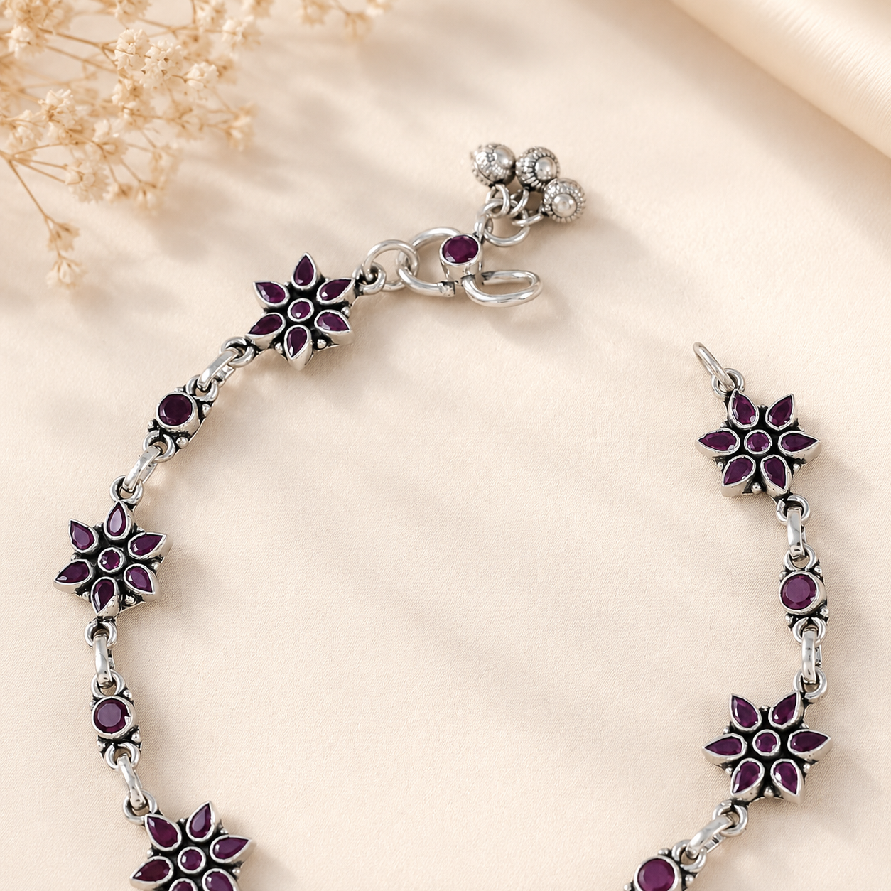 Twinkle Artistic Tribal Touch Silver Anklets