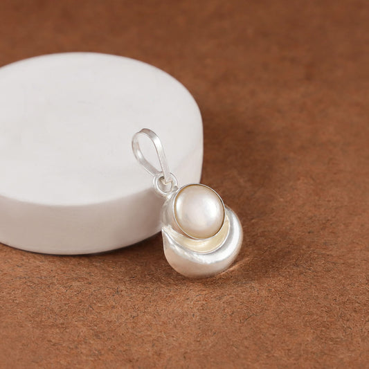 Moon Pendant Designe Silver Pendant