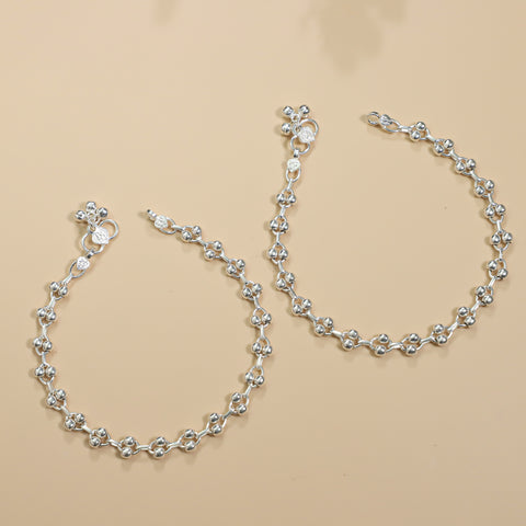 Saumya Beaded Silver Anklet
