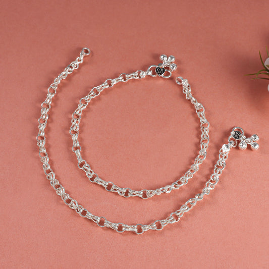 Aahana Twilight Link Silver Anklets