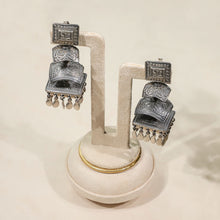Kalyani Tribal Square Silver Jhumki