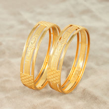 Shreya Elegant Finish Gold Bangles