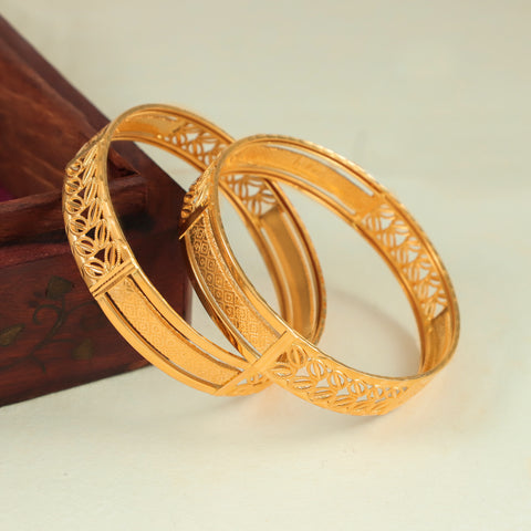 Anna Leaf Cut Gold Bangles