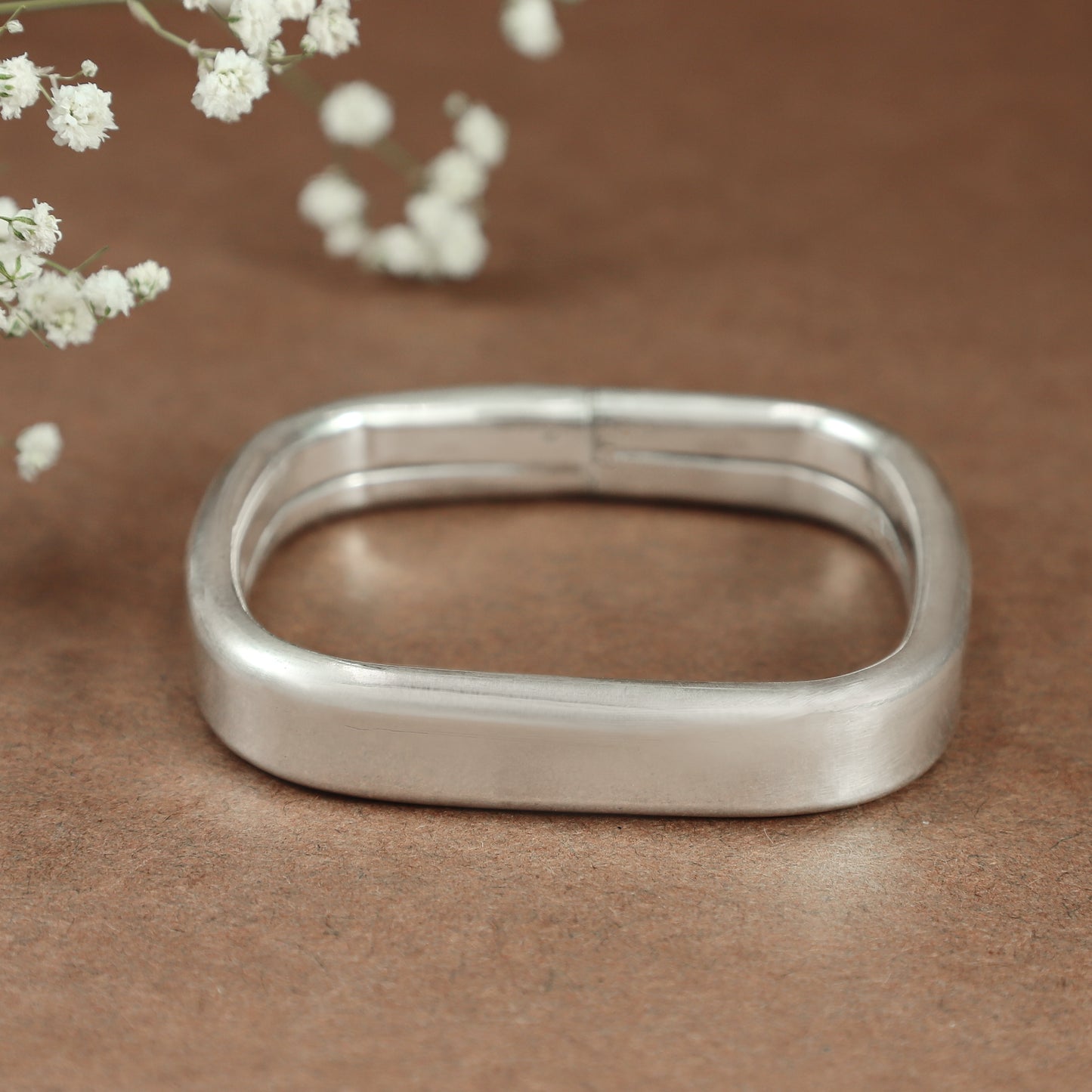 Deeva Beautiful Silver Bangle