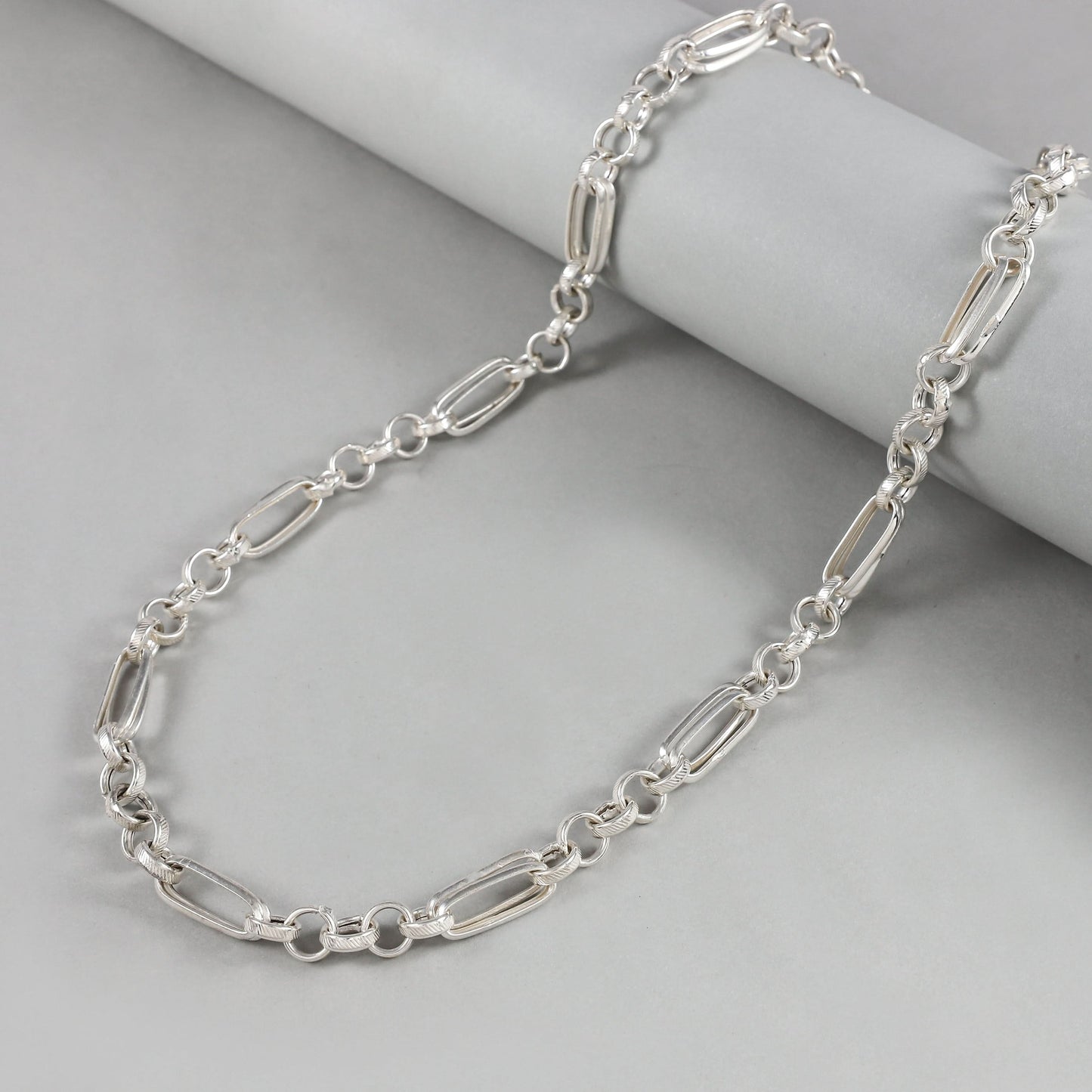 Advik Elegant Silver Chain