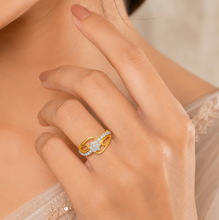 Mishti Flowing Curves Diamond Ring