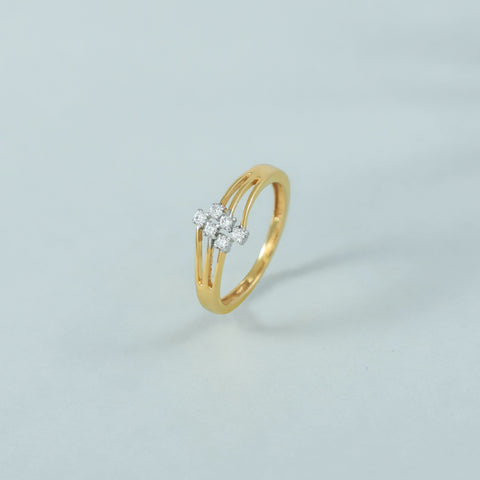 Pihu Delicate Charm Diamond Ring