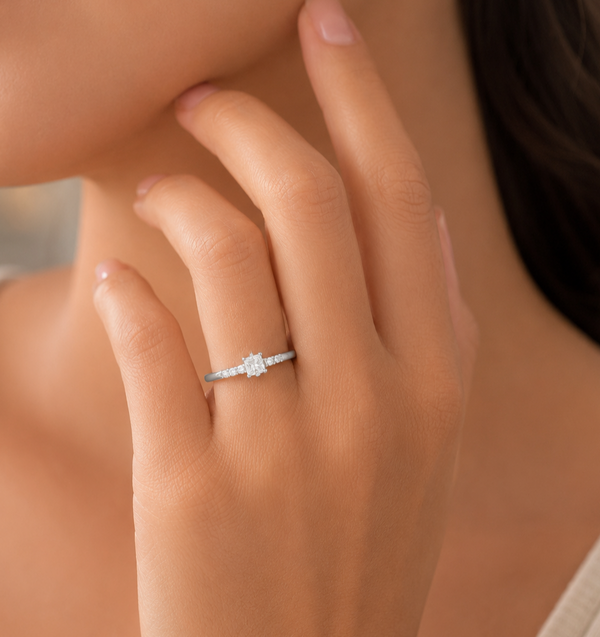 Esha Solitaire Glow Diamond Ring