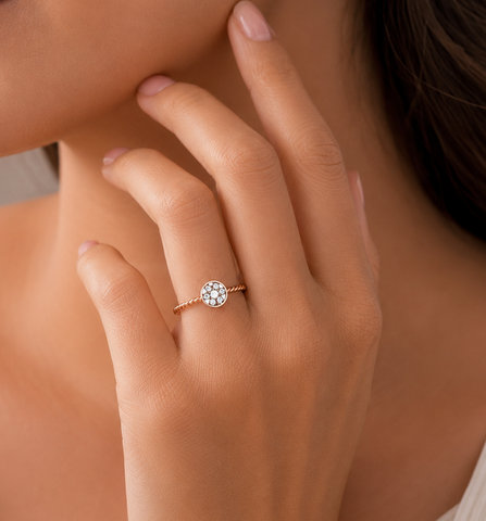 Siya Twist Design Diamond Ring