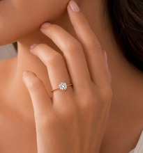 Siya Twist Design Diamond Ring