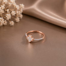 Vanya Eternal Flower Diamond Ring