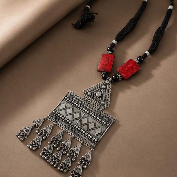 Hanging Black Thread Silver Necklace