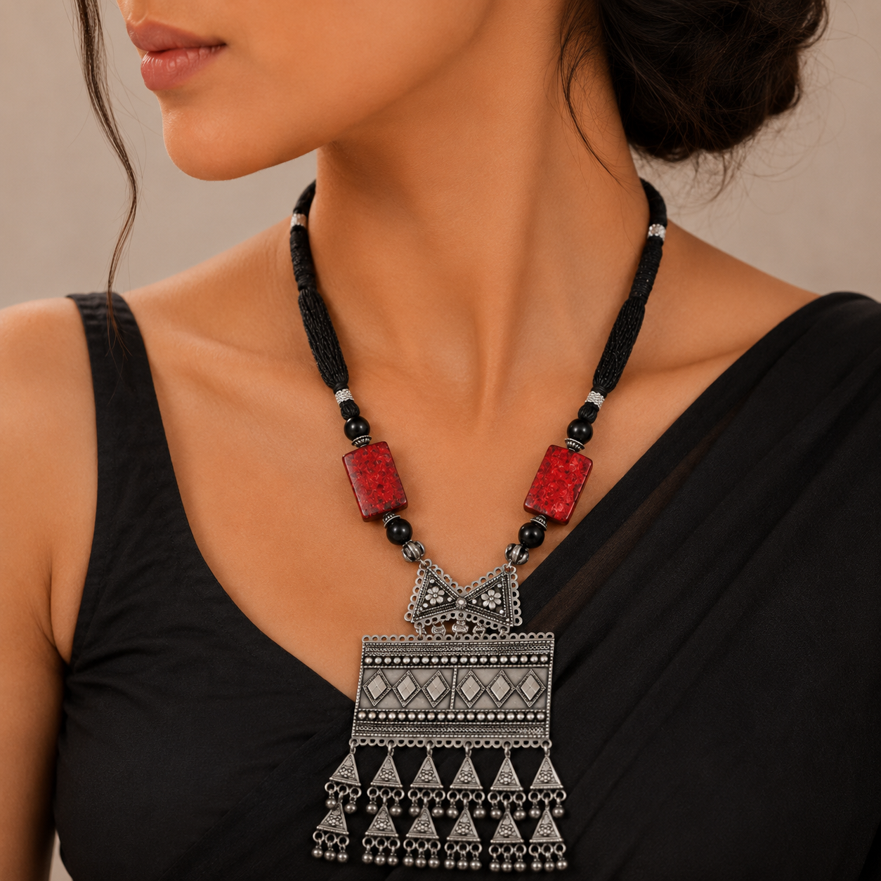 Hanging Black Thread Silver Necklace