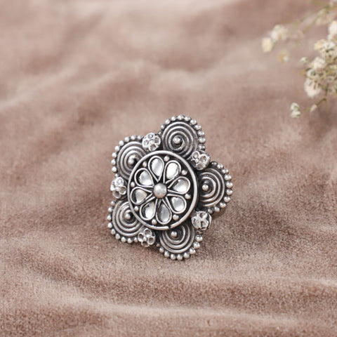 Ira Floral Design Stone Silver Ring