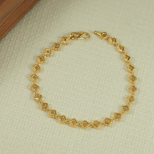 Parvika Lovely Gold Bracelet
