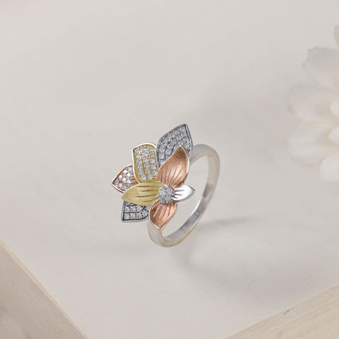 Triveni Elegant Floral Design Silver Cz Ring