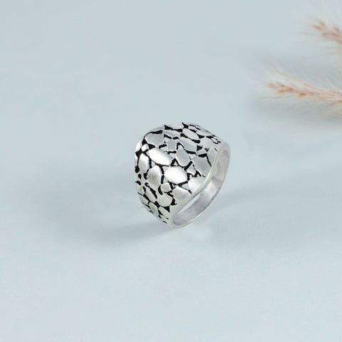 Varsha Rustic Crackle Silver Ring