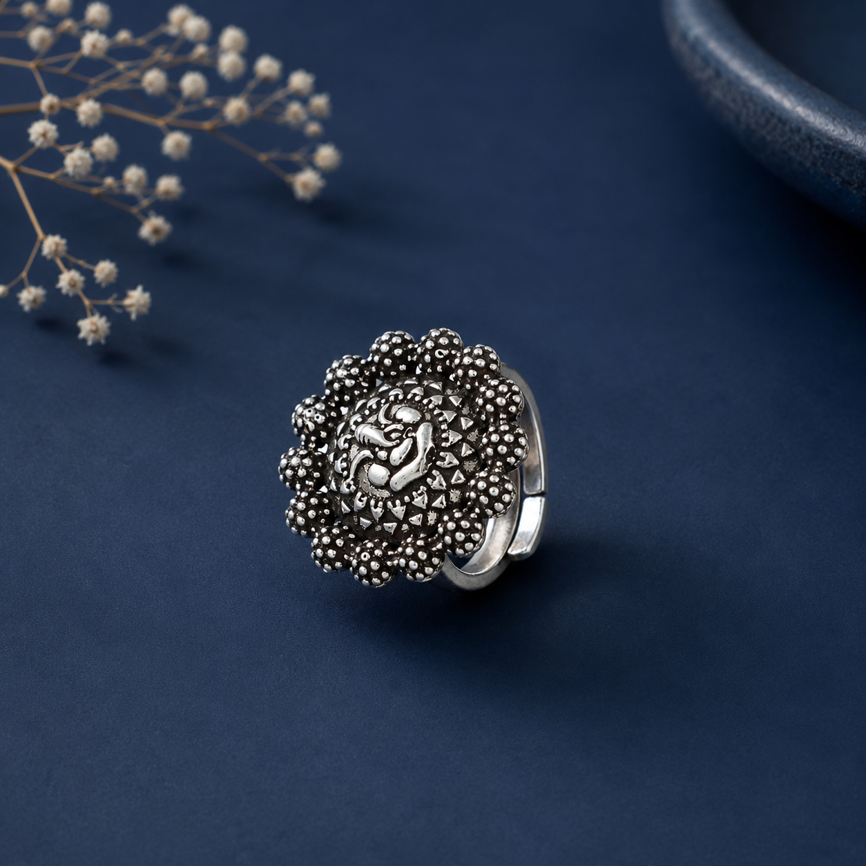 Ekta Divine Ganesh Floral Silver Ring