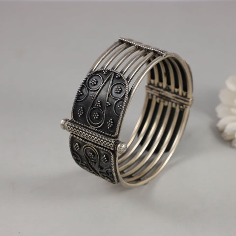 Jivika Floral Tribal Silver Bracelet
