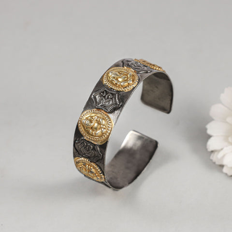 Ishita Om And Ganesh Design Silver Bracelet