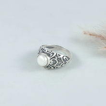 Shreya Turkish Style Silver Ring With Pearl