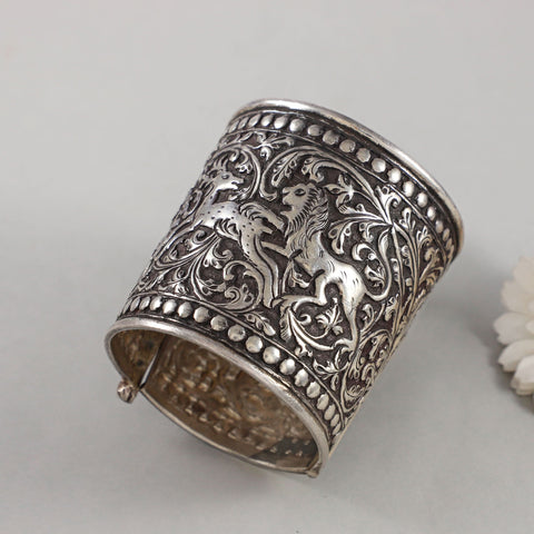 Gitika Silver Cuff Bracelet With Lion Motif And Floral