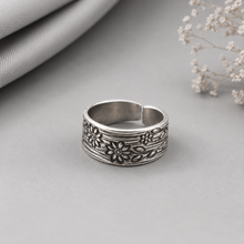 Rashmi Floral Engraved Silver Ring