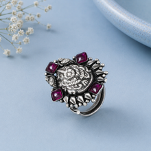 Trisha Antique Floral Design Silver Ring