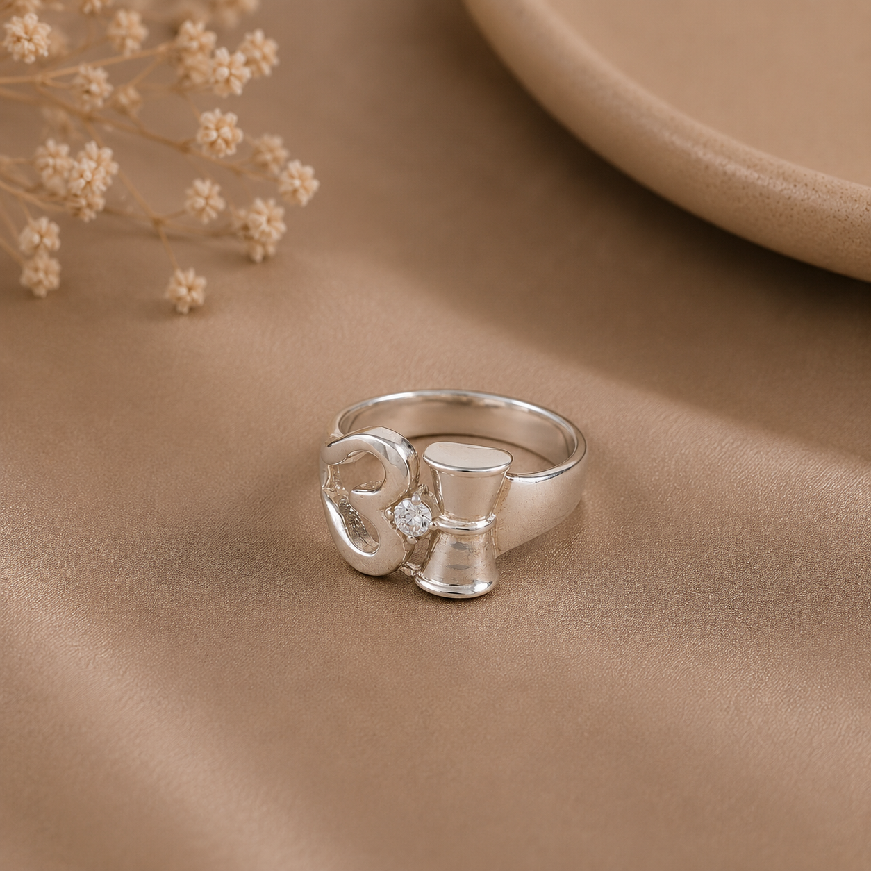 Riva Divine Om Silver Ring
